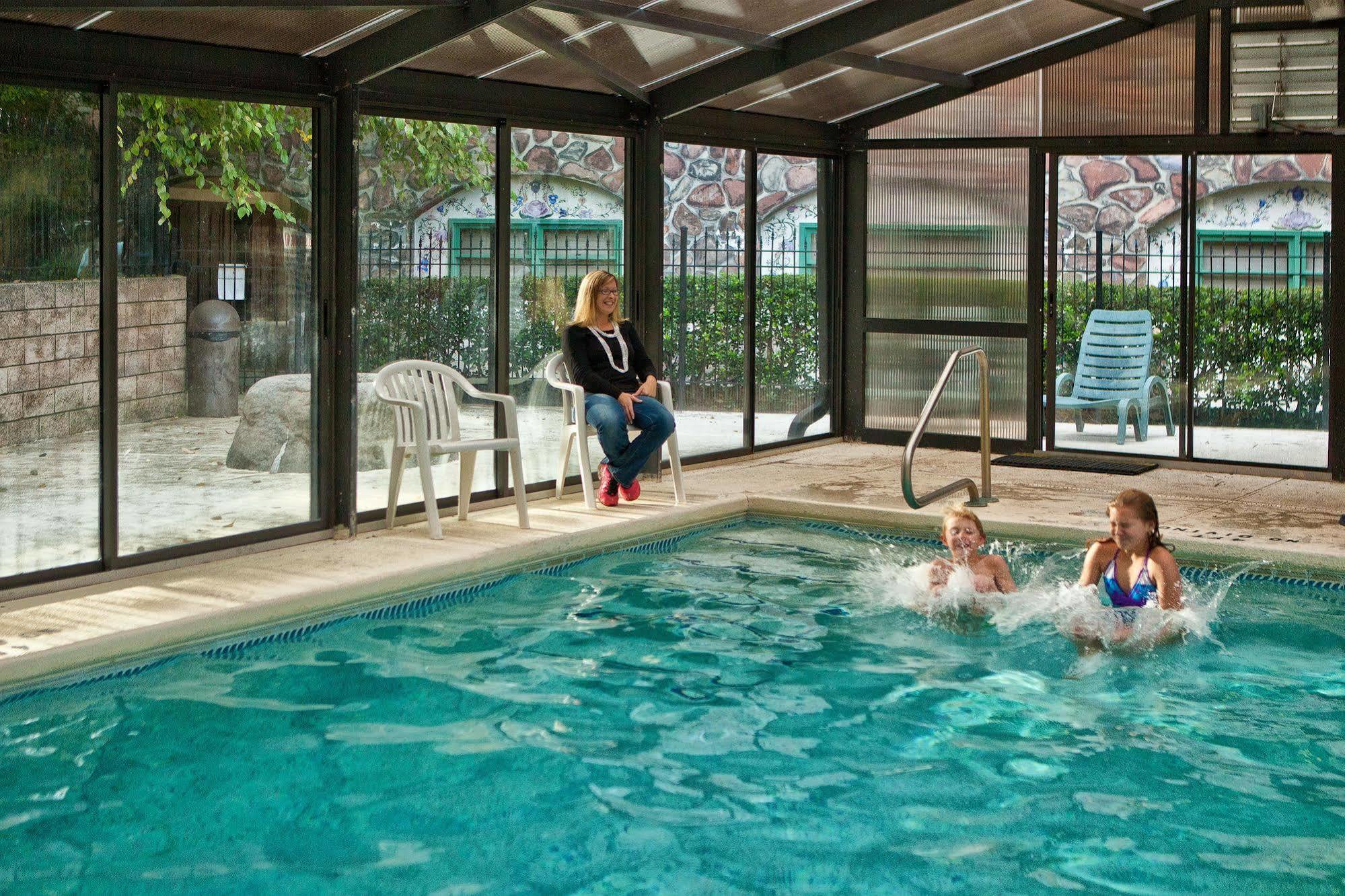 Helendorf River Inn, Suites & Conference Center Εξωτερικό φωτογραφία